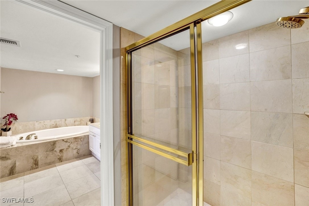 6849 Grenadier Boulevard - Photo 11