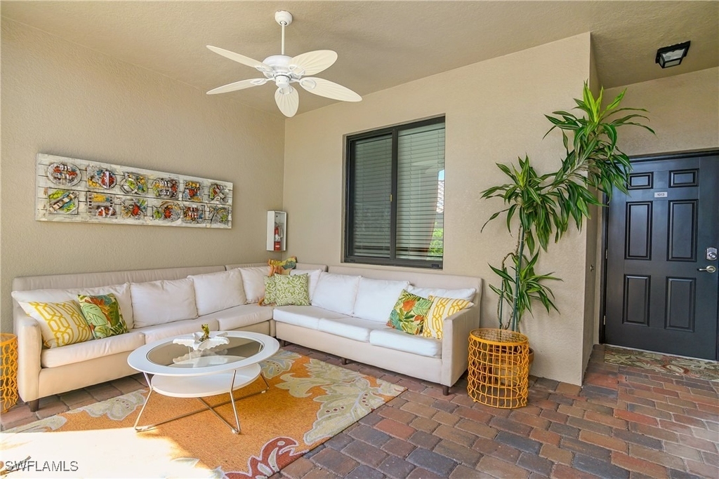 9832 Venezia Circle - Photo 4