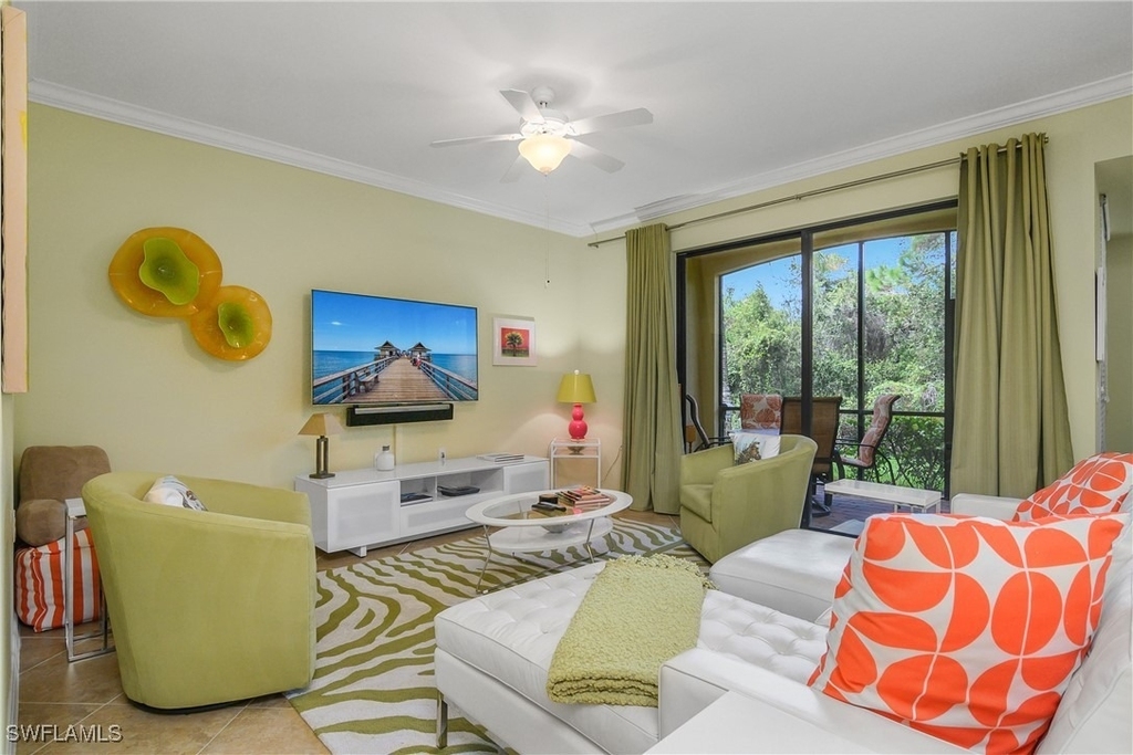 9832 Venezia Circle - Photo 7