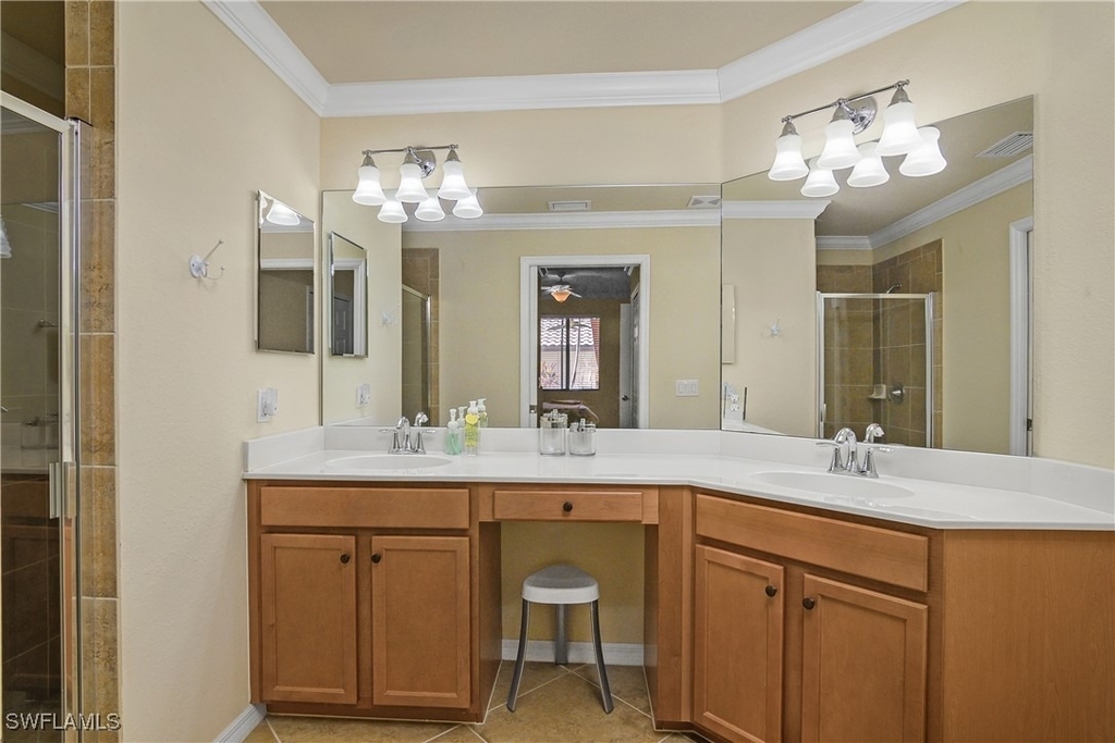 9832 Venezia Circle - Photo 23