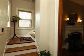 1915 Cleburne Street - Photo 1