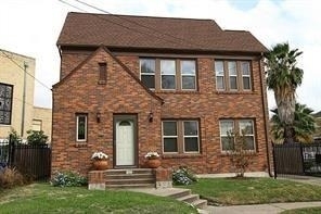 1915 Cleburne Street - Photo 0