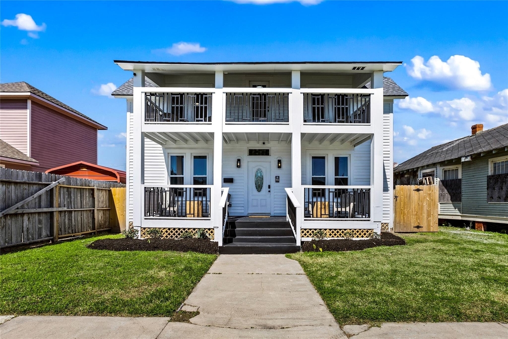 3624 S Avenue S 1/2 - Photo 0