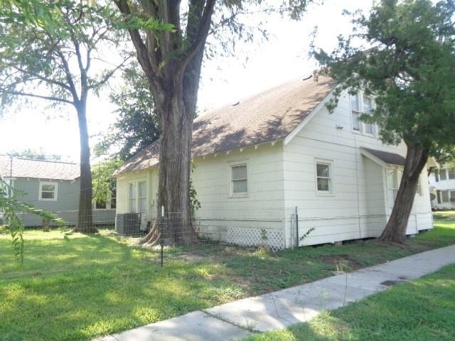 3230 Ohio Street - Photo 3
