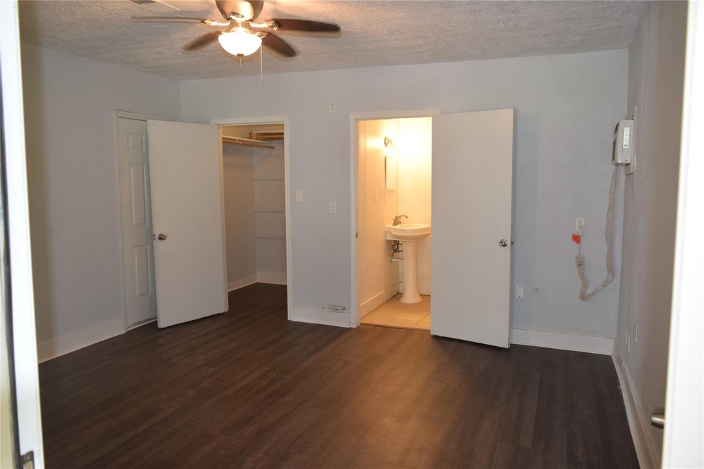 9902 Tolman Street - Photo 17