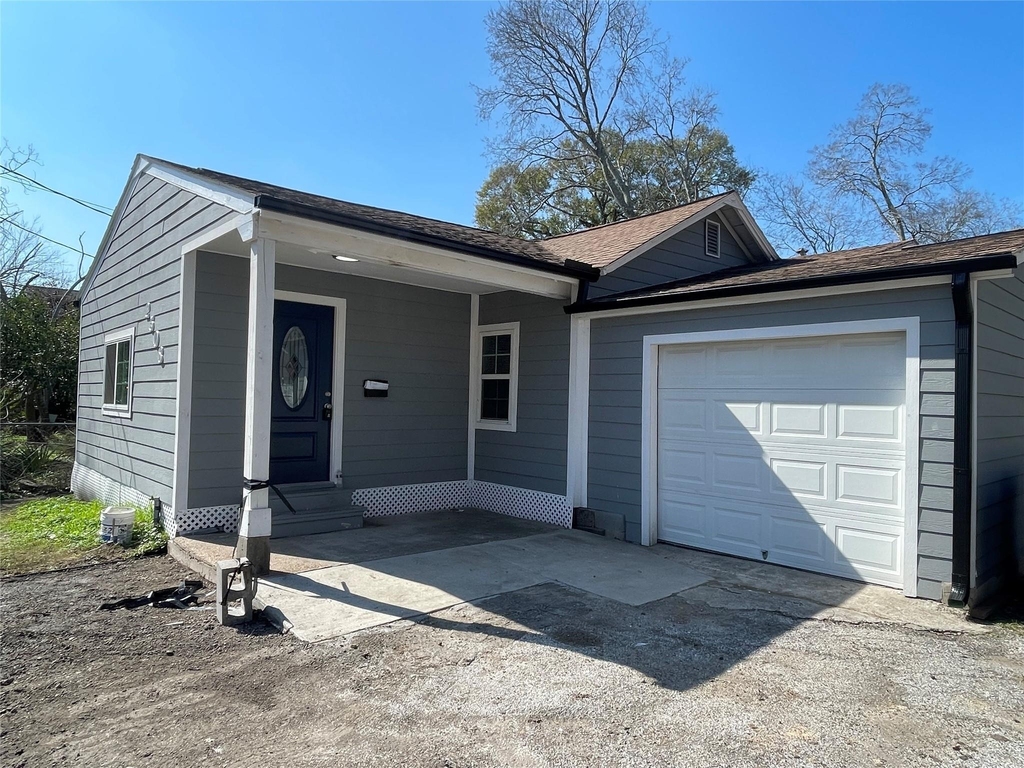 2508 Texas Avenue - Photo 1