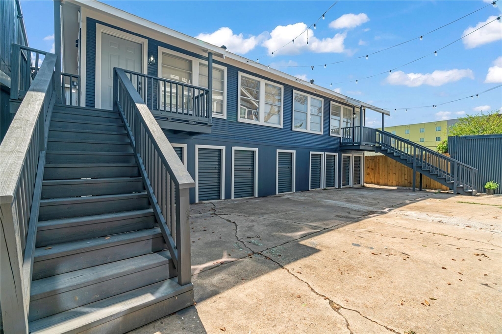 305 Roberts Street - Photo 5