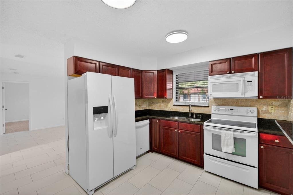 484 Santa Cruz Place Ne - Photo 3