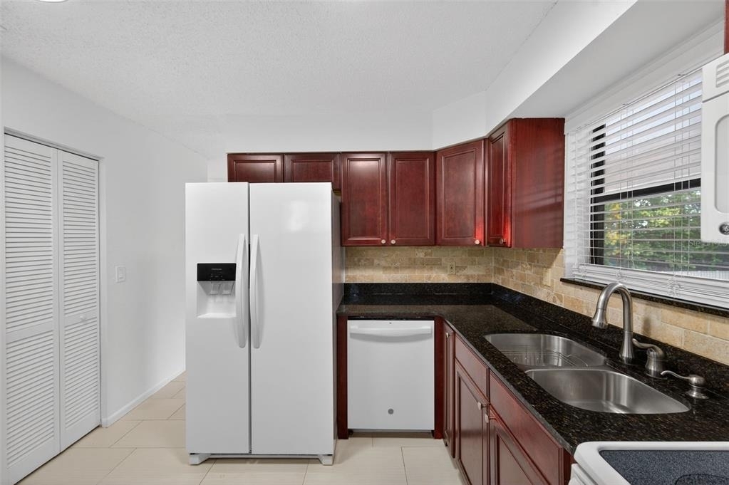 484 Santa Cruz Place Ne - Photo 4
