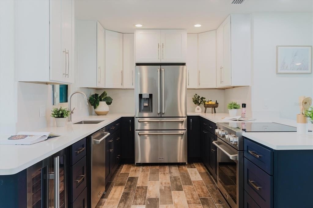 411 87th Avenue - Photo 9