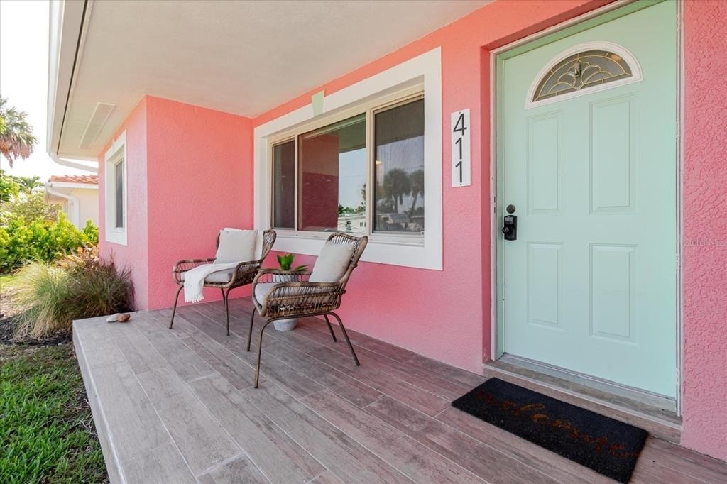 411 87th Avenue - Photo 2