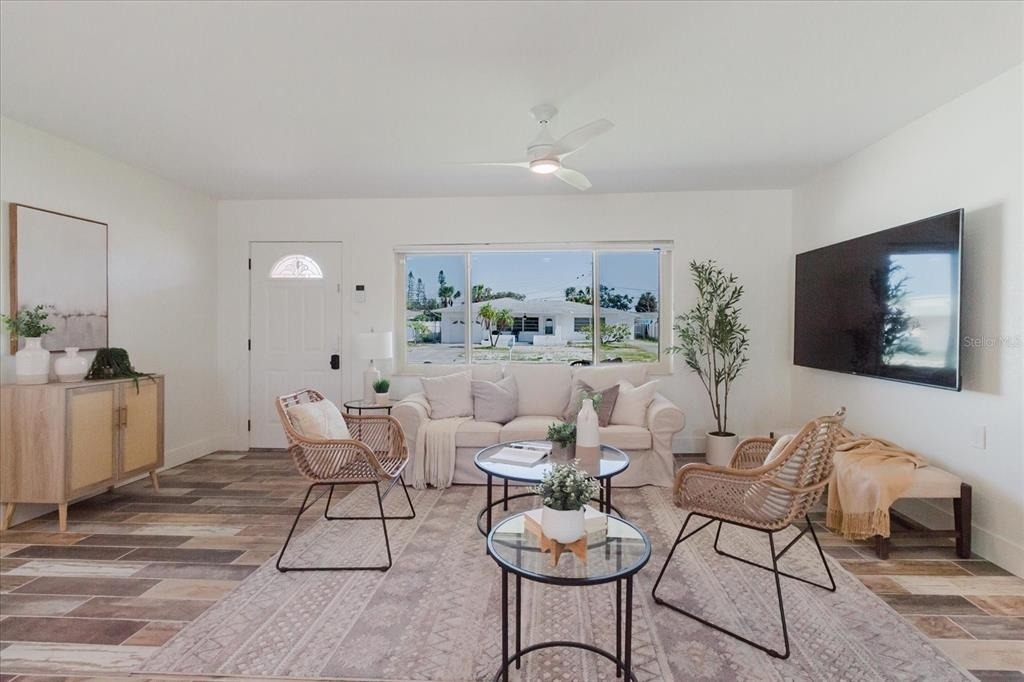 411 87th Avenue - Photo 5