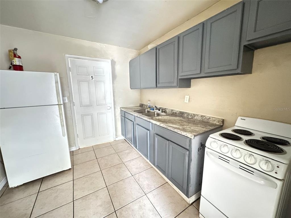 1209 Carlsbad Place - Photo 6