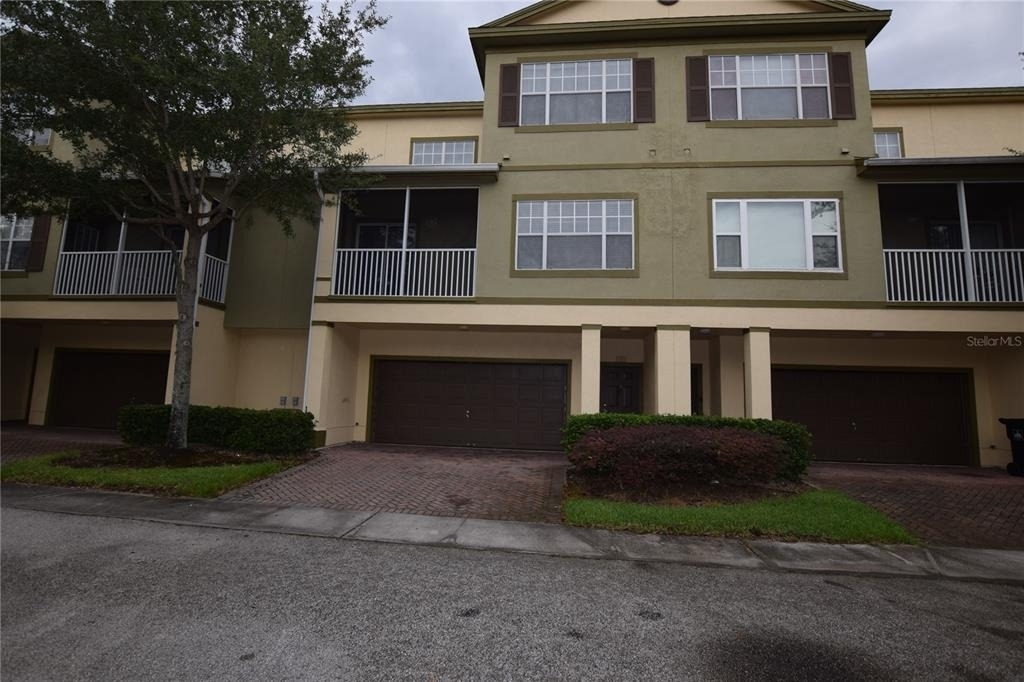 2604 Grand Central Parkway - Photo 0
