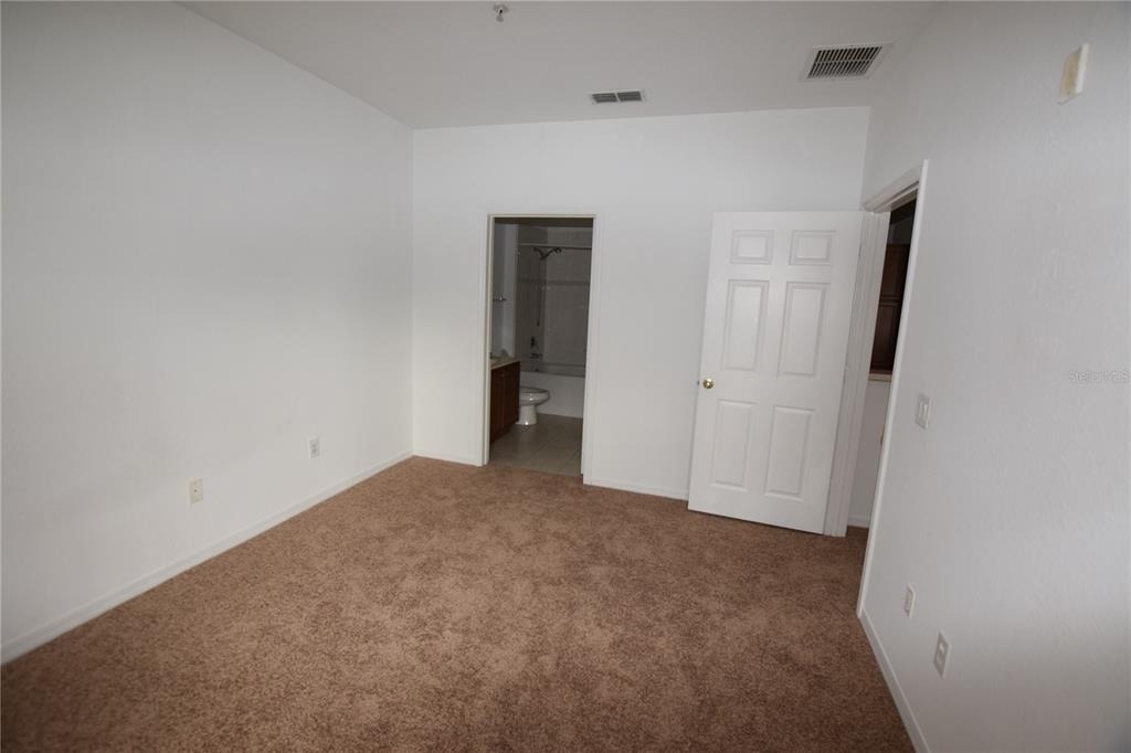 2604 Grand Central Parkway - Photo 6