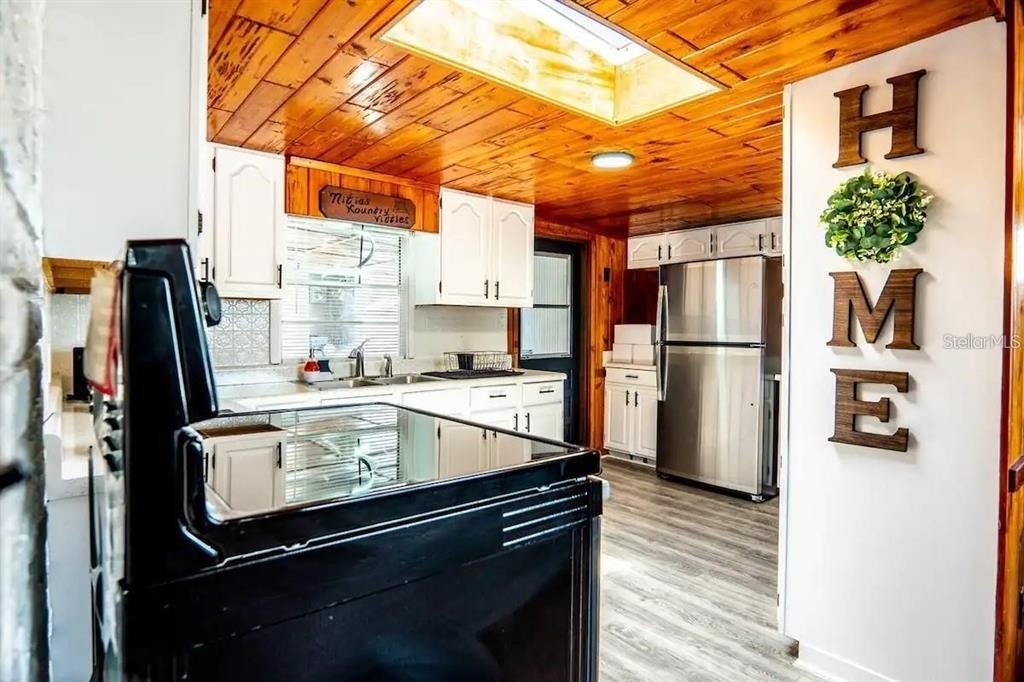 1118 Overdale Street - Photo 8