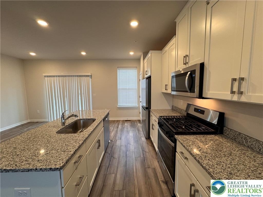 7634 Clayton Avenue - Photo 7