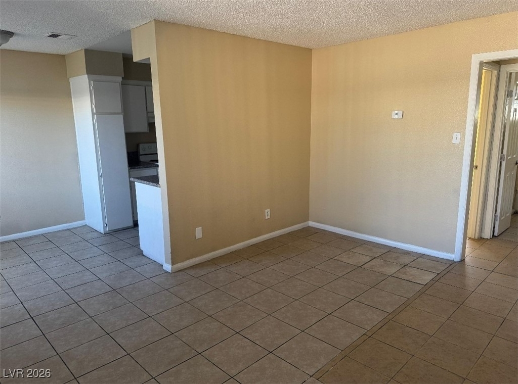 2605 Cedar Avenue - Photo 1