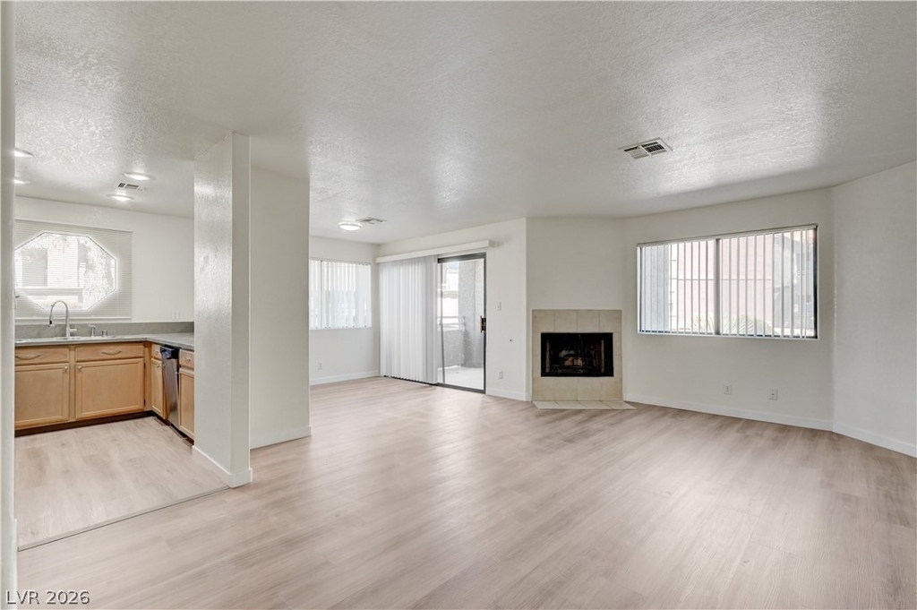 5018 S Rainbow Boulevard - Photo 20