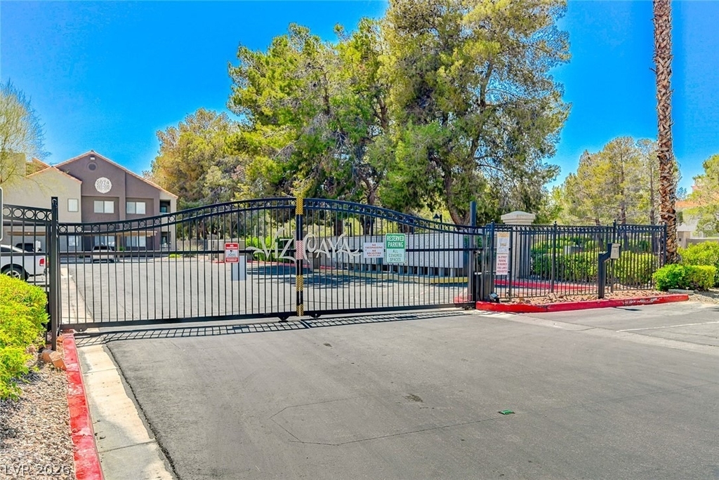 5018 S Rainbow Boulevard - Photo 35