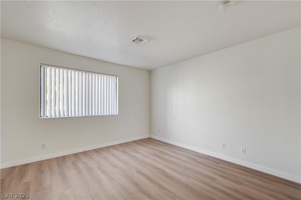 5018 S Rainbow Boulevard - Photo 9