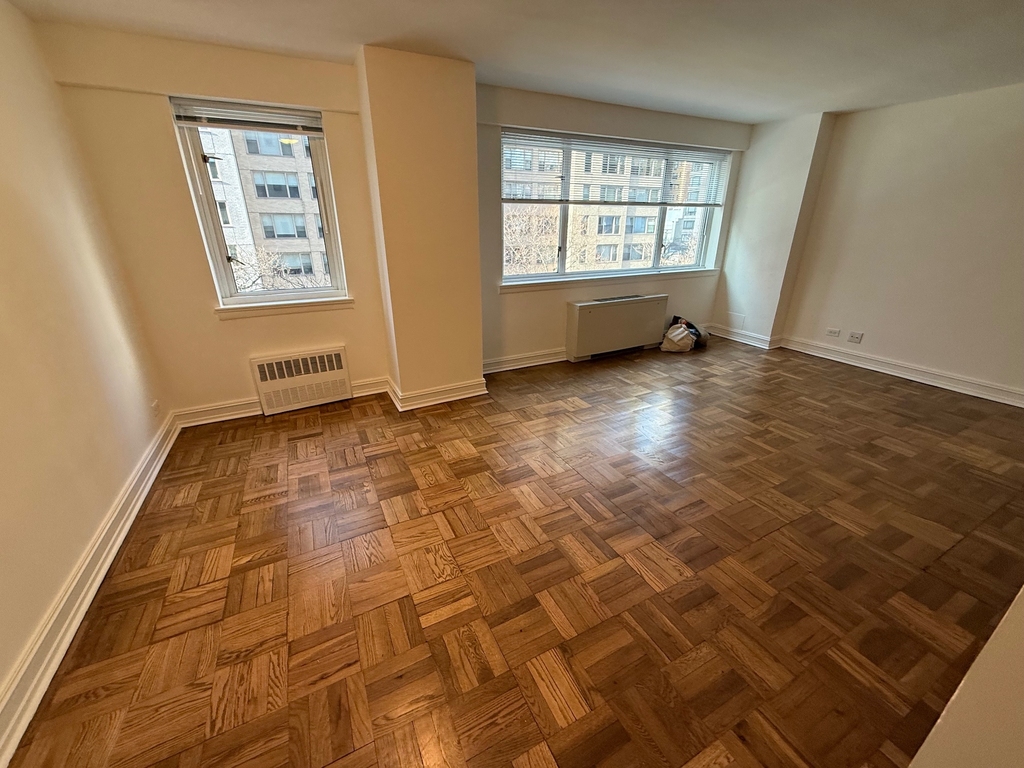 East 71st Street - Photo 5