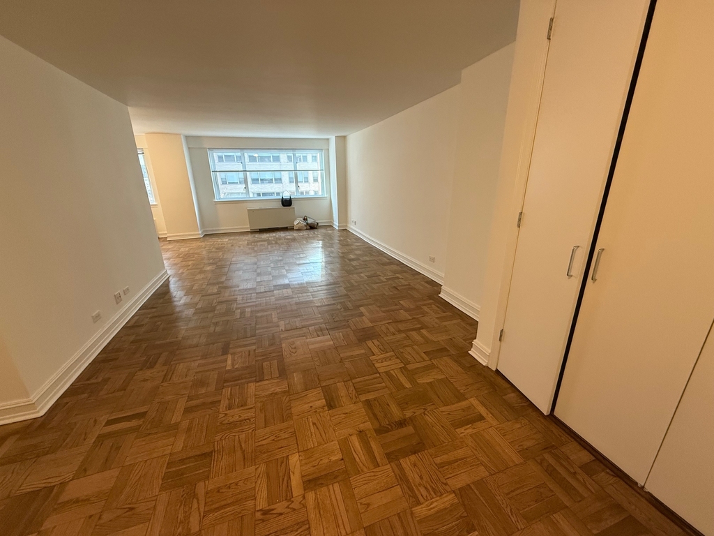 East 71st Street - Photo 0