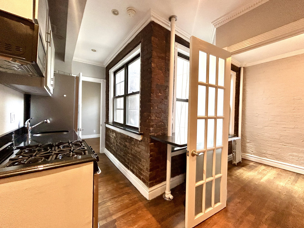 East 13th Street - Photo 2