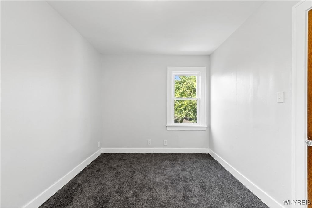 71 Gerald Avenue - Photo 19