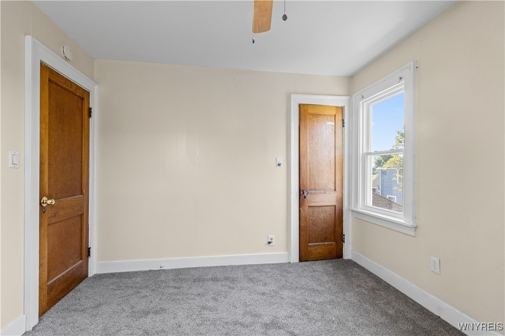 71 Gerald Avenue - Photo 8