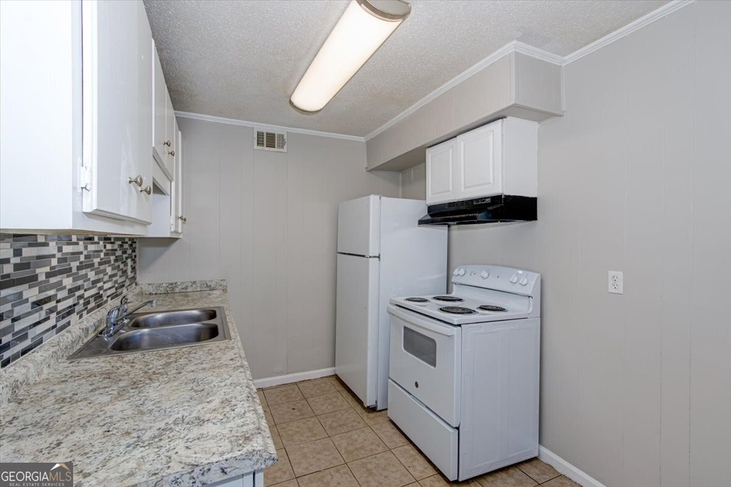 1232 12th Street - Photo 5