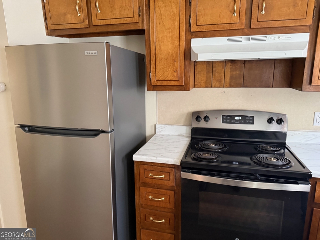 1085 Eastview Road Ne - Photo 4