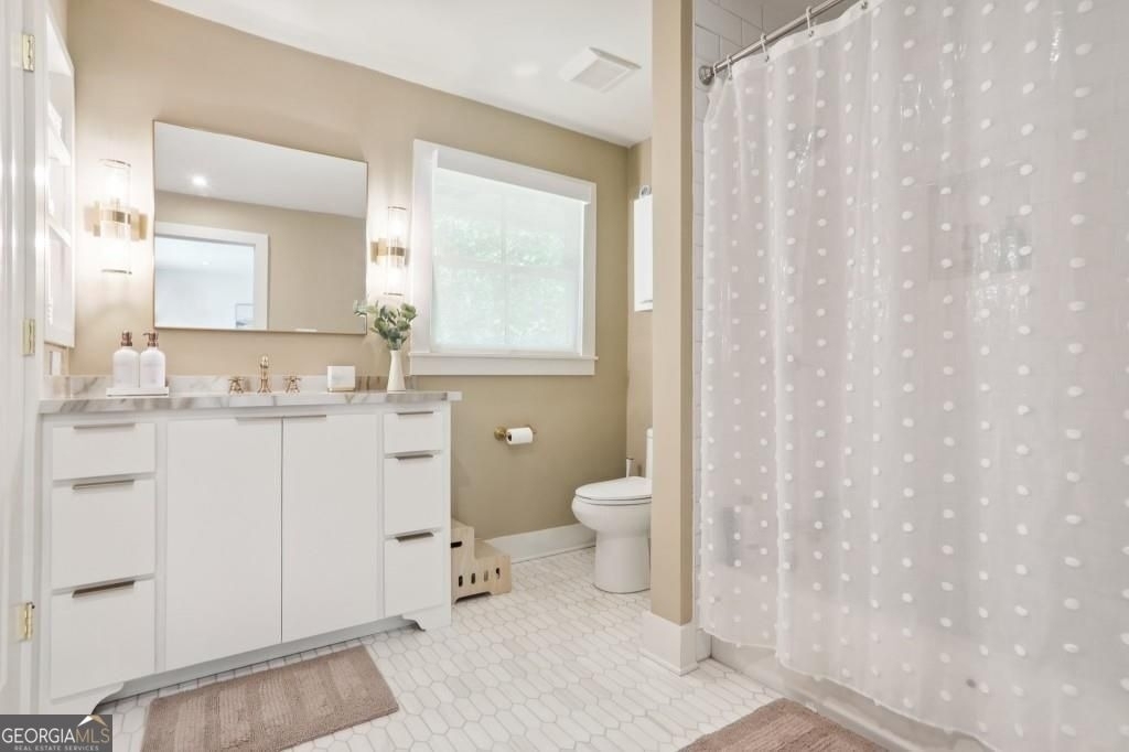 1007 Somerset Drive Nw - Photo 9