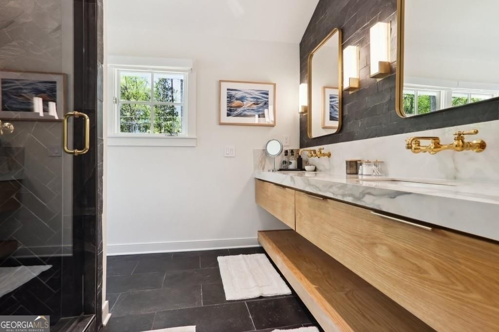 1007 Somerset Drive Nw - Photo 15