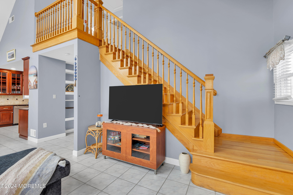 117 Harding Avenue - Photo 5