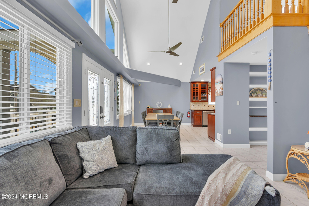 117 Harding Avenue - Photo 4