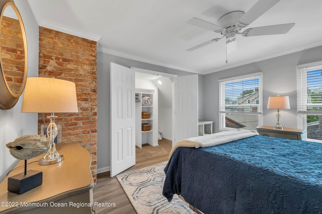 512 Main Avenue - Photo 2