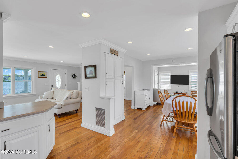 305 North Boulevard - Photo 7