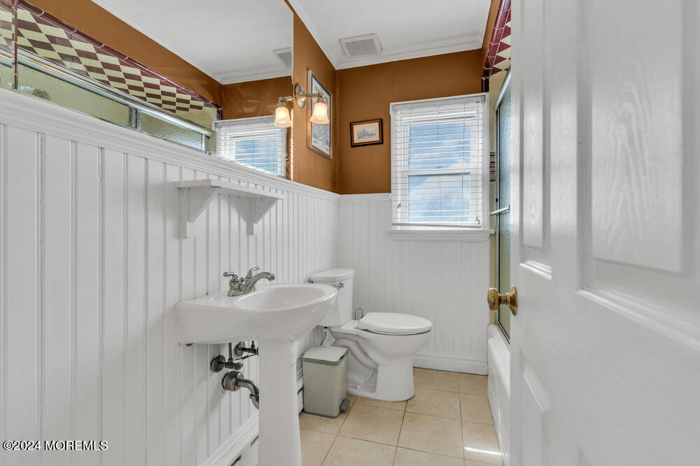 305 North Boulevard - Photo 9