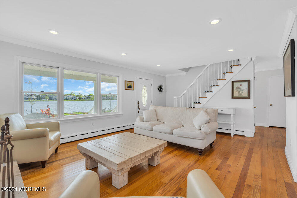 305 North Boulevard - Photo 4