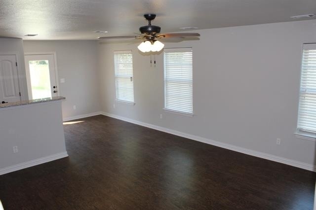 208 W Lake Avenue - Photo 6