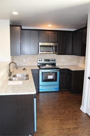 208 W Lake Avenue - Photo 2