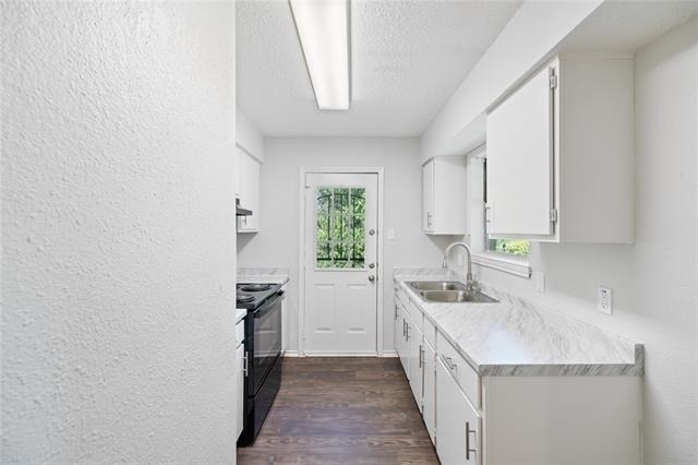 2540 Avenue H - Photo 6