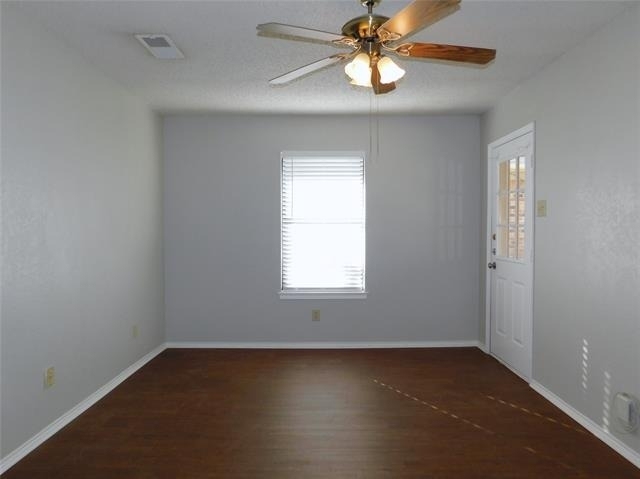 2214 Bernard Street - Photo 7