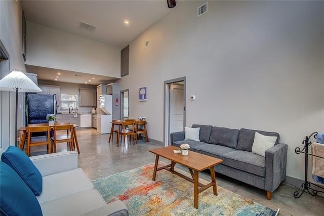 600 Maple Street - Photo 2