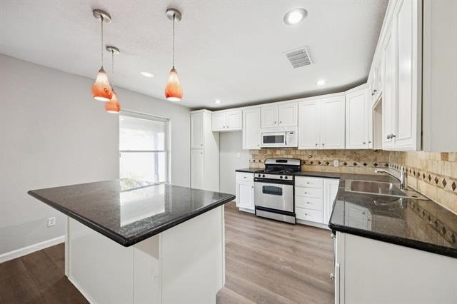 2801 Clearbrook Drive - Photo 8