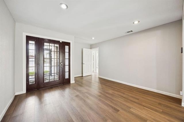 2801 Clearbrook Drive - Photo 2