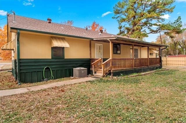 602 Legendary Lane - Photo 1