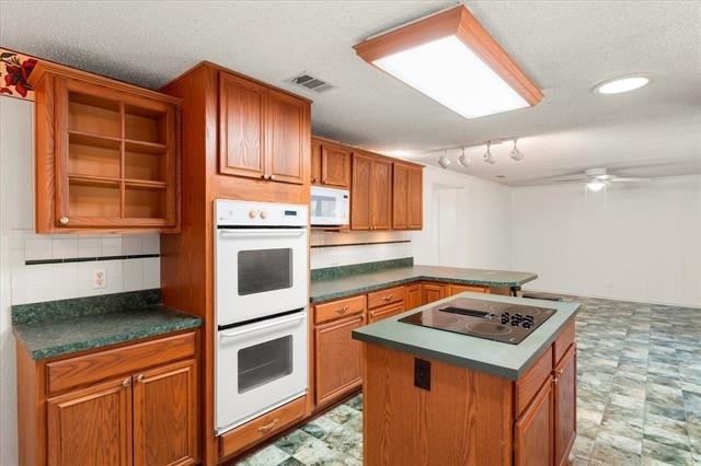 602 Legendary Lane - Photo 5