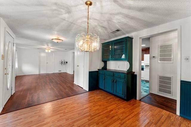 602 Legendary Lane - Photo 11